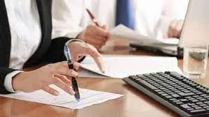 Devlet Memurlarına 6 Aya Kadar Refakat İzni Hakkı! Maaş Kesintisi Var mı?