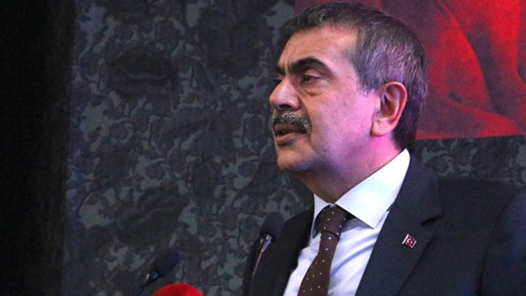 Okula kayıtlarda yeni uygulama geliyor! Bakan Tekin açıkladı