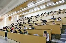 Burslar, İndirimler ve Ücretler: Vakıf Üniversitelerinde En Avantajlı Tercih Nasıl Yapılır?