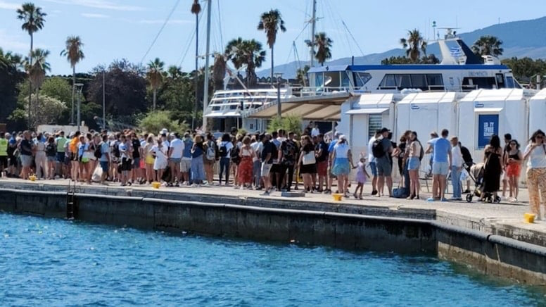 Yunan adalarına giden Türk turistlerden giriş ücreti alınacak