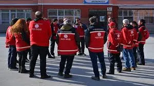 Uygulamalı Eğitimler Başladı: Öğretmenler ve Personel Afetlere Karşı Hazırlanıyor