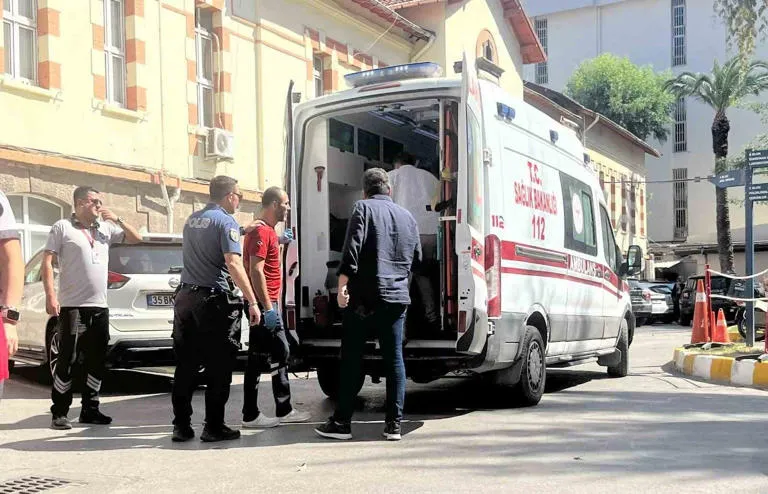 Polis Merkezine Saldıran 16 Yaşındaki Çocuğun Anne, Baba ve Arkadaşları Gözaltına Alındı