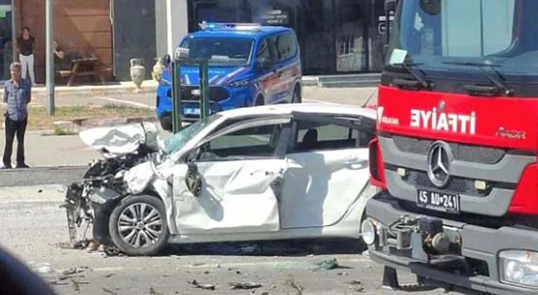 Üniversite Kaydı İçin Yola Çıkan Anne Hayatını Kaybetti