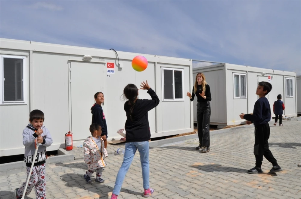 Oyuncu Wilma Elles, Afşin